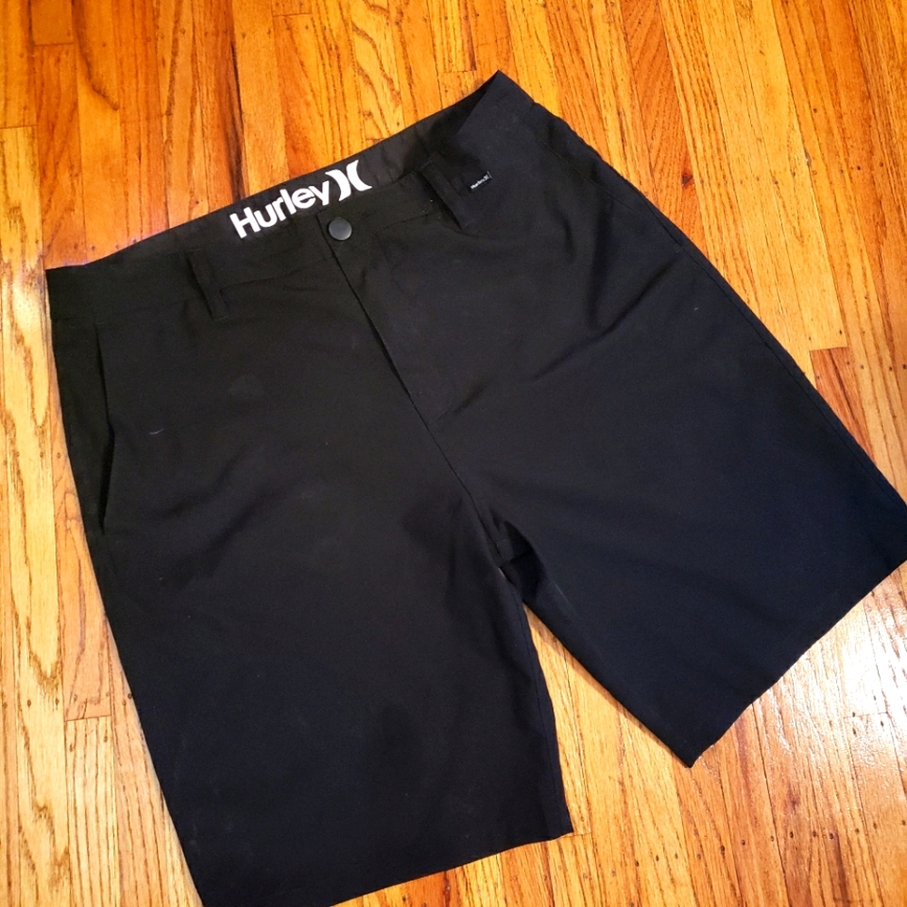 Hurley surfer casual short / trunk (not baggies)